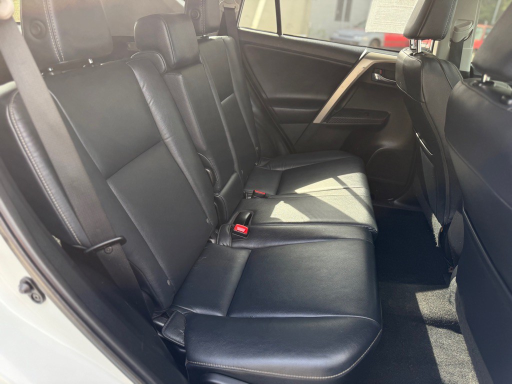2014 Toyota Rav4 Image 13