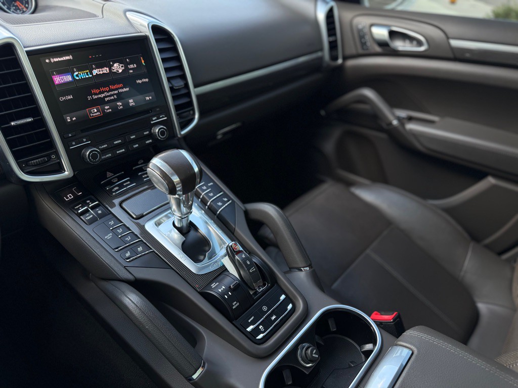 2017 Porsche Cayenne Image 6