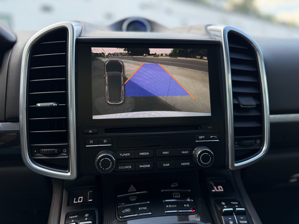 2017 Porsche Cayenne Image 7