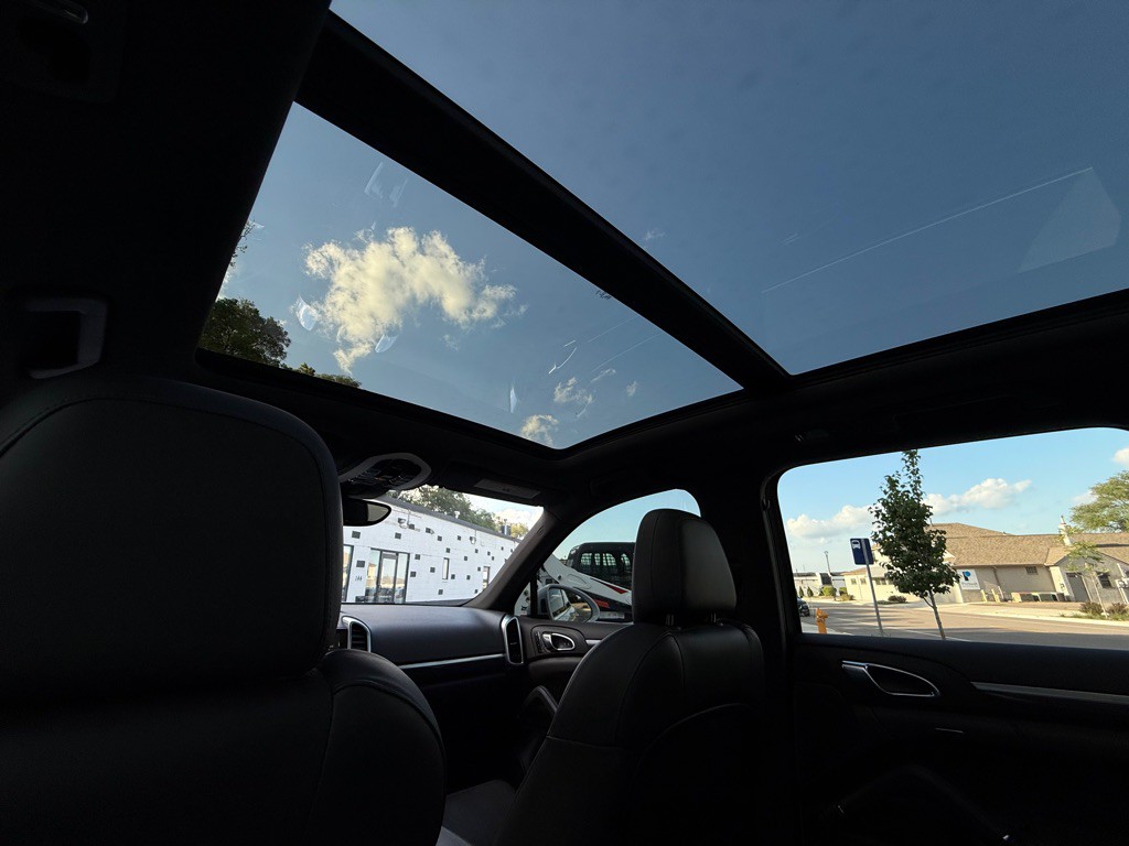 2017 Porsche Cayenne Image 11