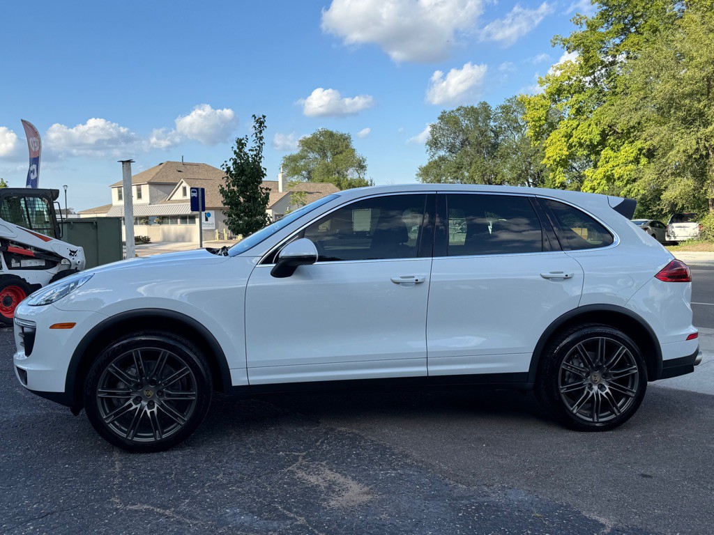 2017 Porsche Cayenne Image 13