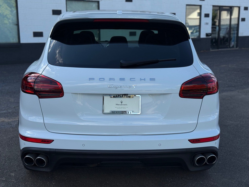 2017 Porsche Cayenne Image 15