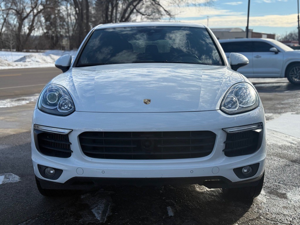 2017 Porsche Cayenne Image 10