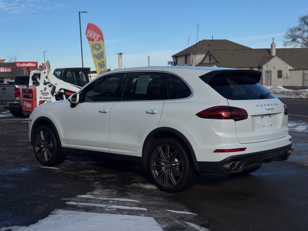 2017 Porsche Cayenne Image 15