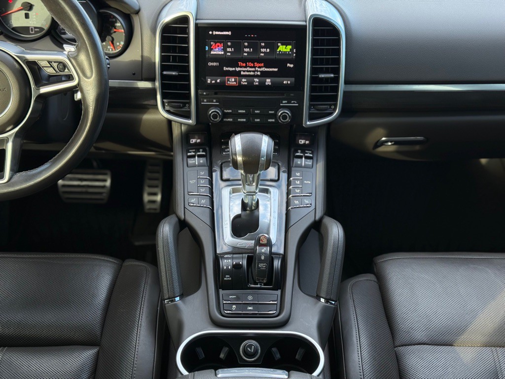 2017 Porsche Cayenne Image 4