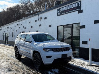 Image for 2017 Jeep Grand Cherokee Altitude ID: 6742184