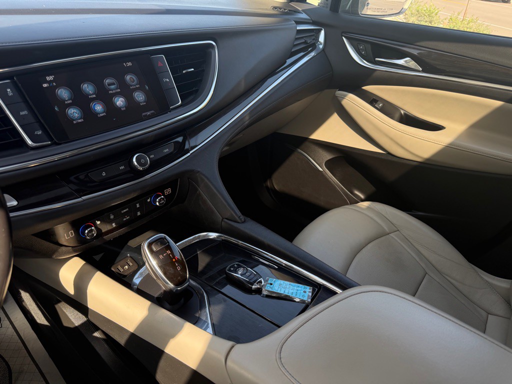 2018 Buick Enclave Image 6