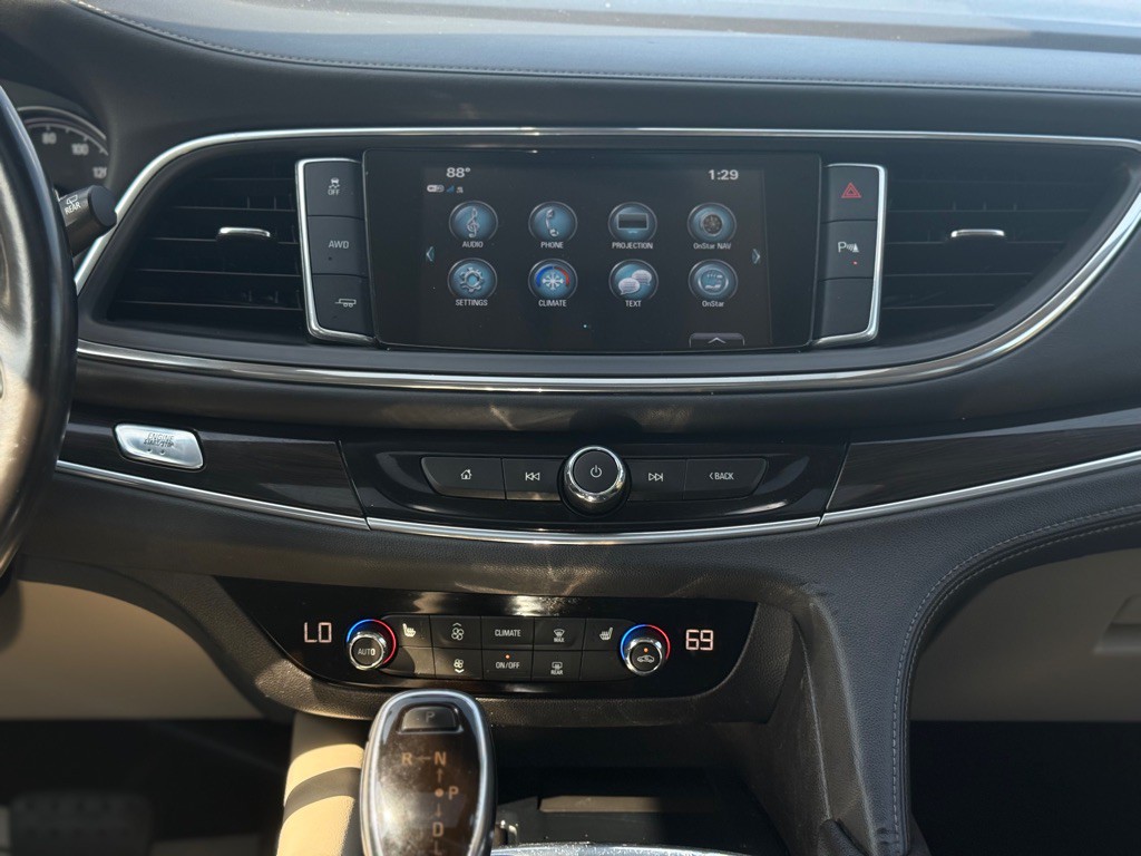2018 Buick Enclave Image 7