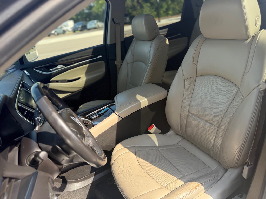 2018 Buick Enclave Image 10