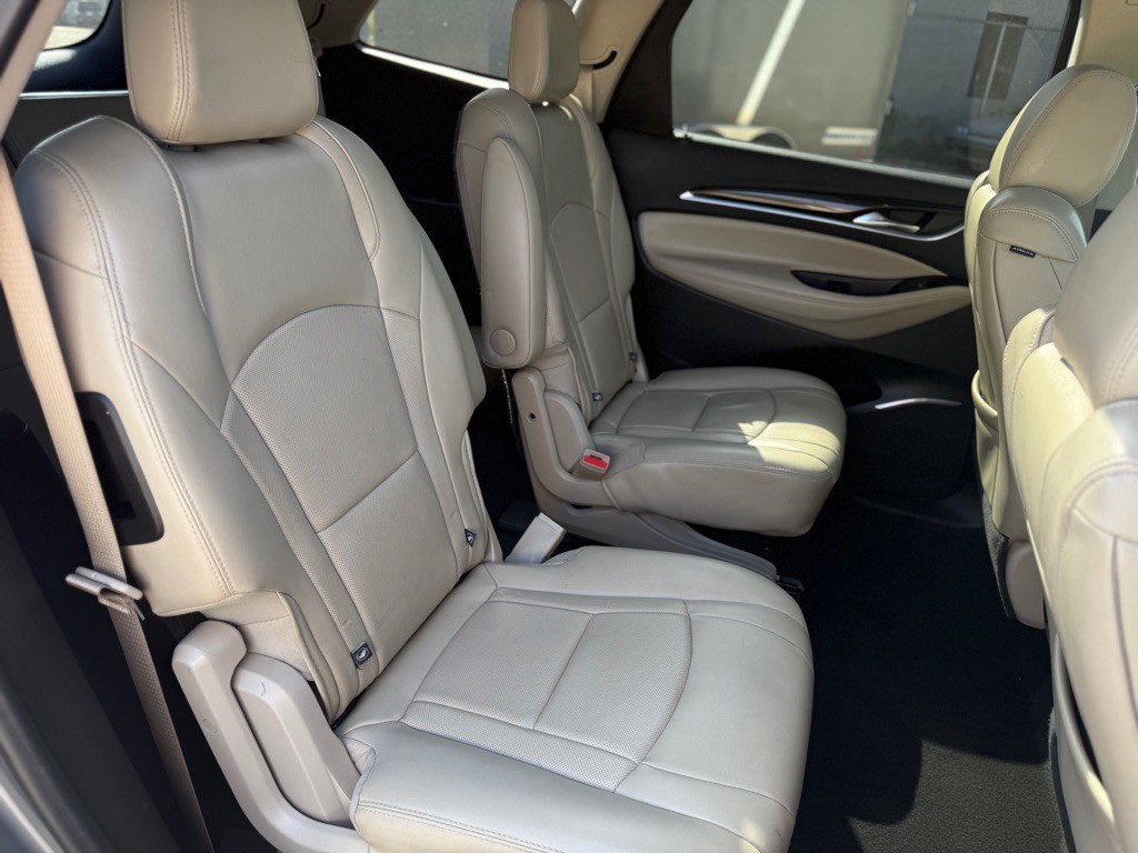 2018 Buick Enclave Image 13