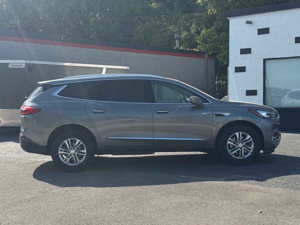 2018 Buick Enclave Image 19