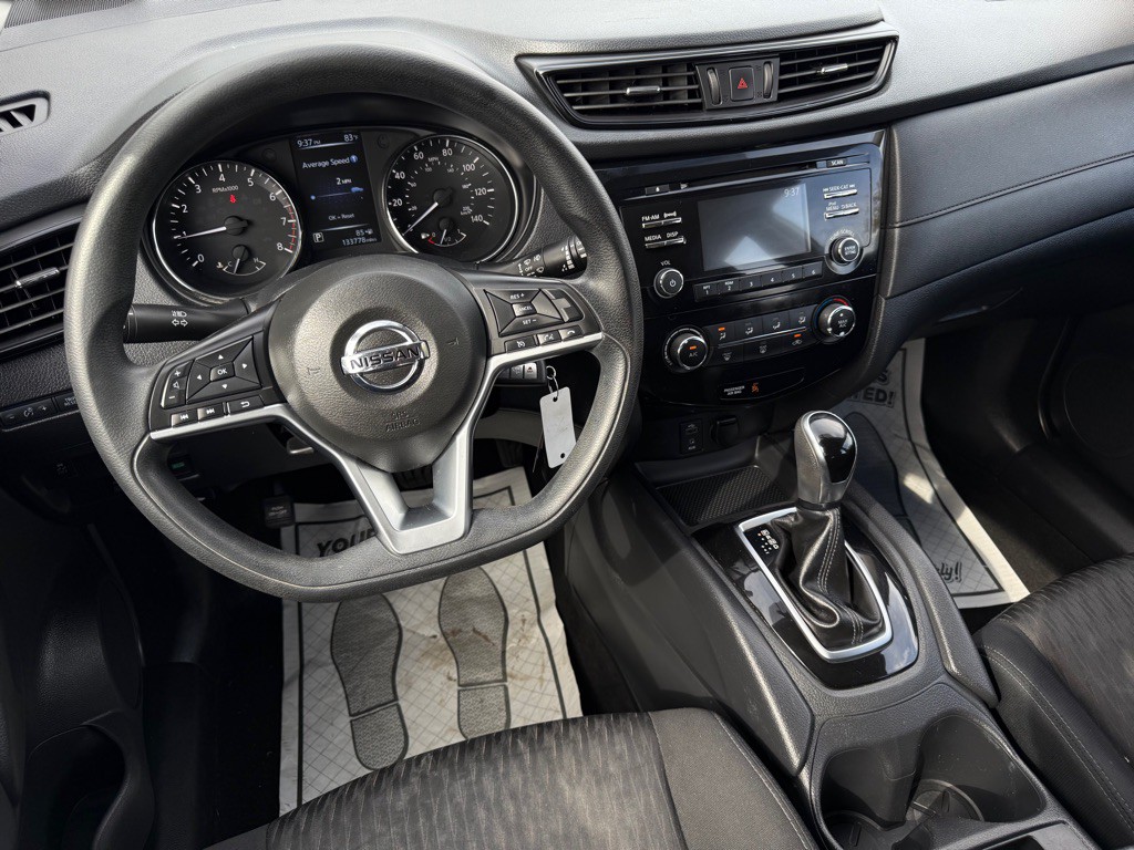 2017 Nissan Rogue Image 4