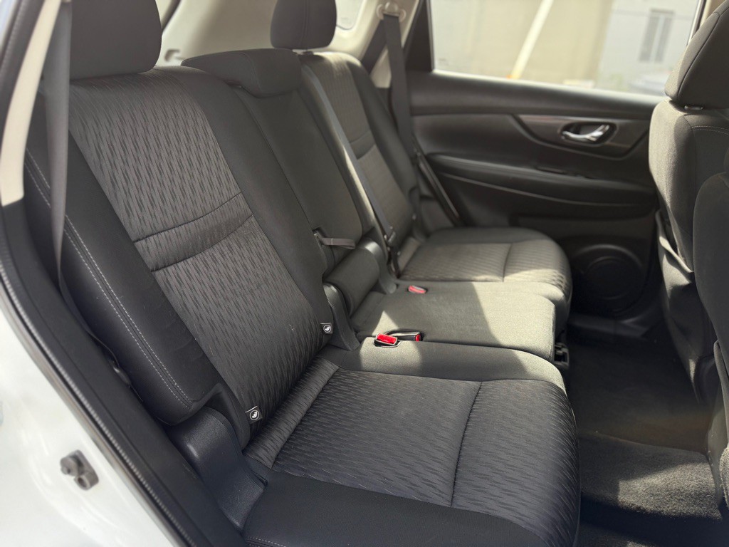 2017 Nissan Rogue Image 12