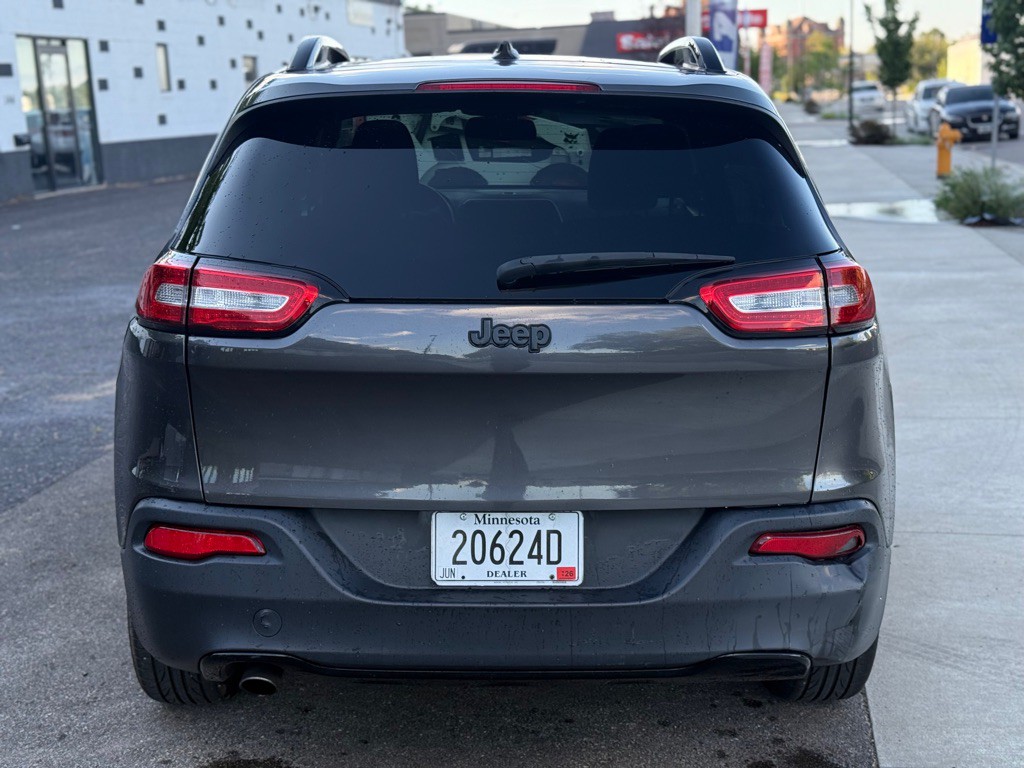 2017 Jeep Cherokee Image 13