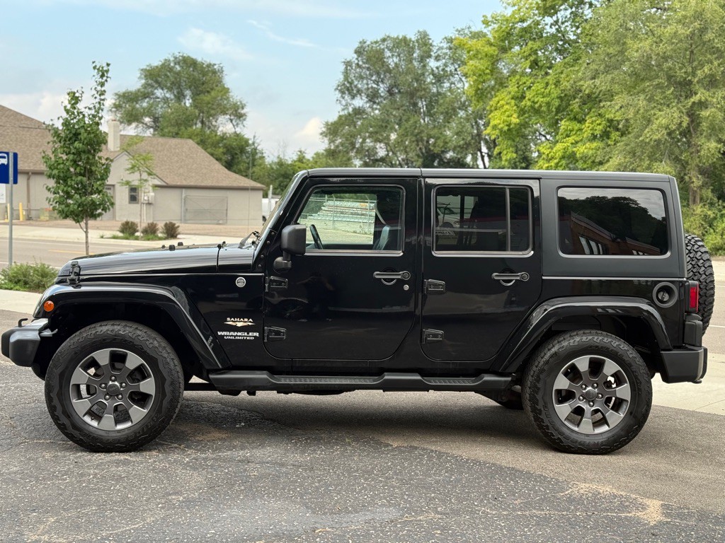 2013 Jeep Wrangler Unlimited Image 11
