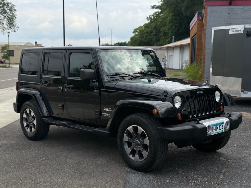 2013 Jeep Wrangler Unlimited Image 16