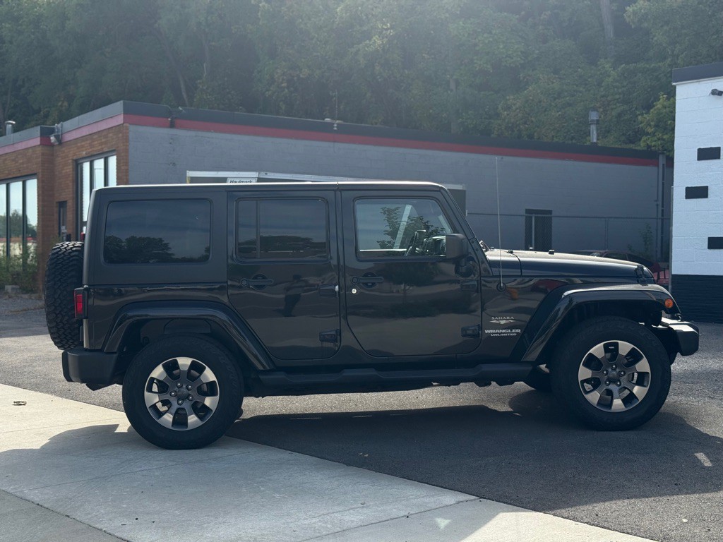 2013 Jeep Wrangler Unlimited Image 15