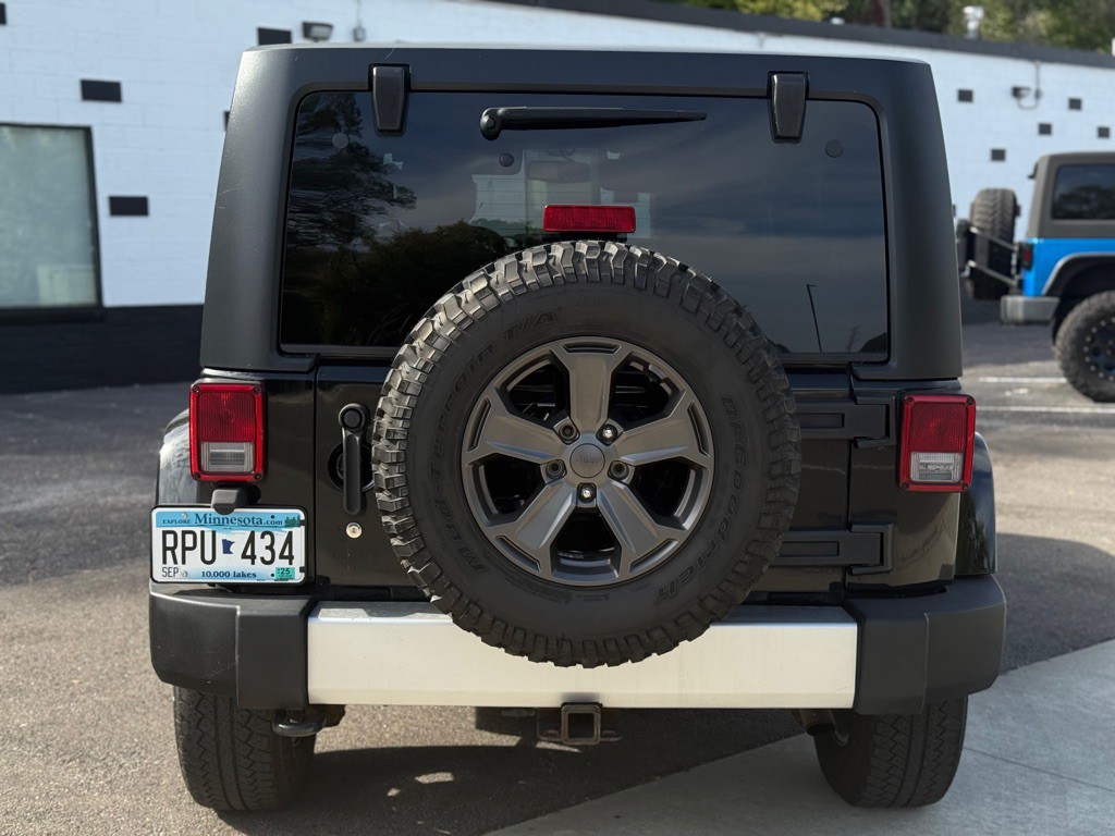 2013 Jeep Wrangler Unlimited Image 17