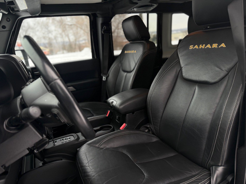 2013 Jeep Wrangler Unlimited Image 9