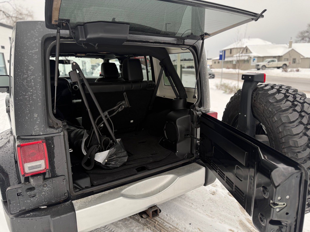 2013 Jeep Wrangler Unlimited Image 14