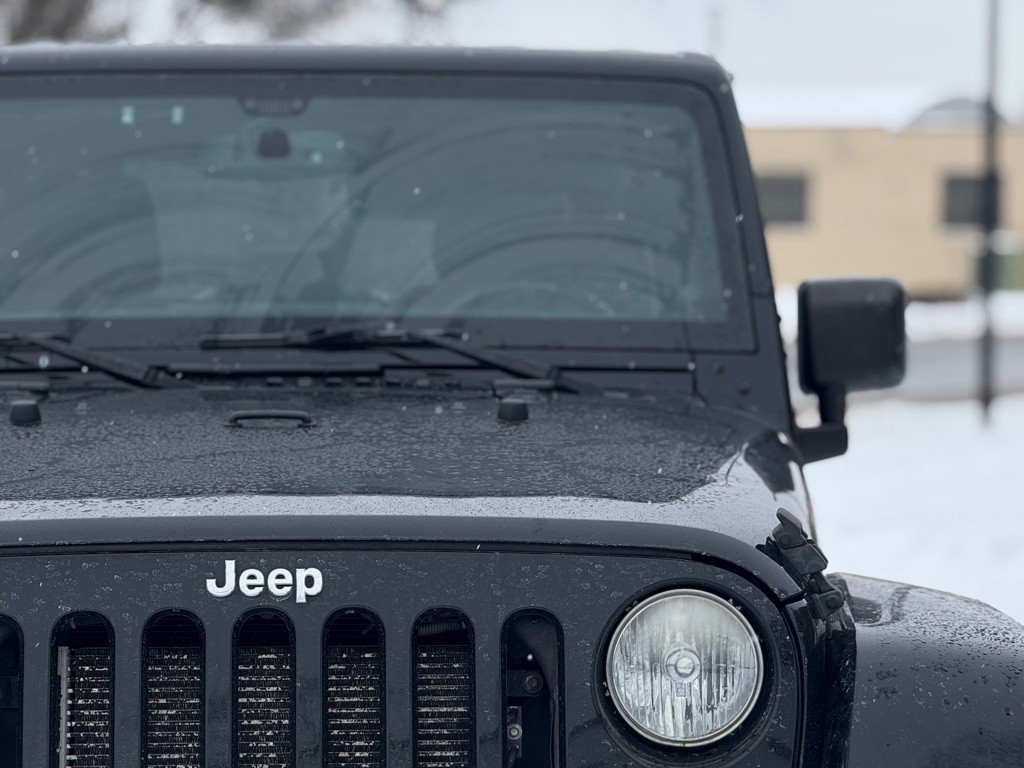 2013 Jeep Wrangler Unlimited Image 15