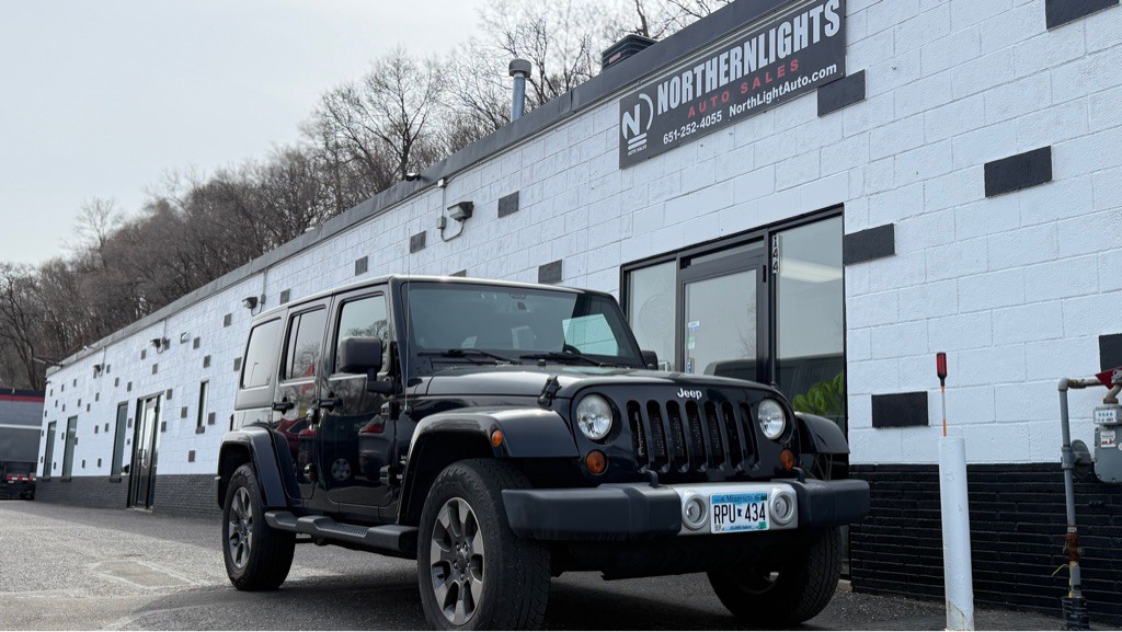 2013 Jeep Wrangler Unlimited Image 1