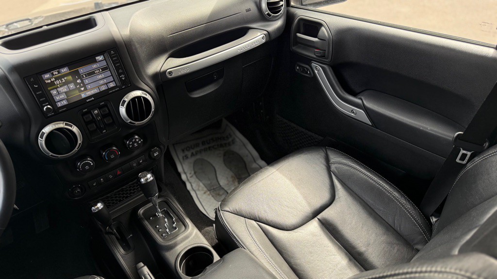 2013 Jeep Wrangler Unlimited Image 3