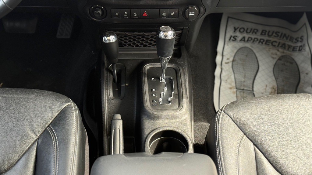 2013 Jeep Wrangler Unlimited Image 6