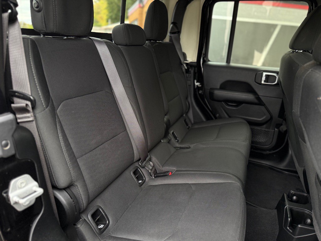 2020 Jeep Gladiator Image 12