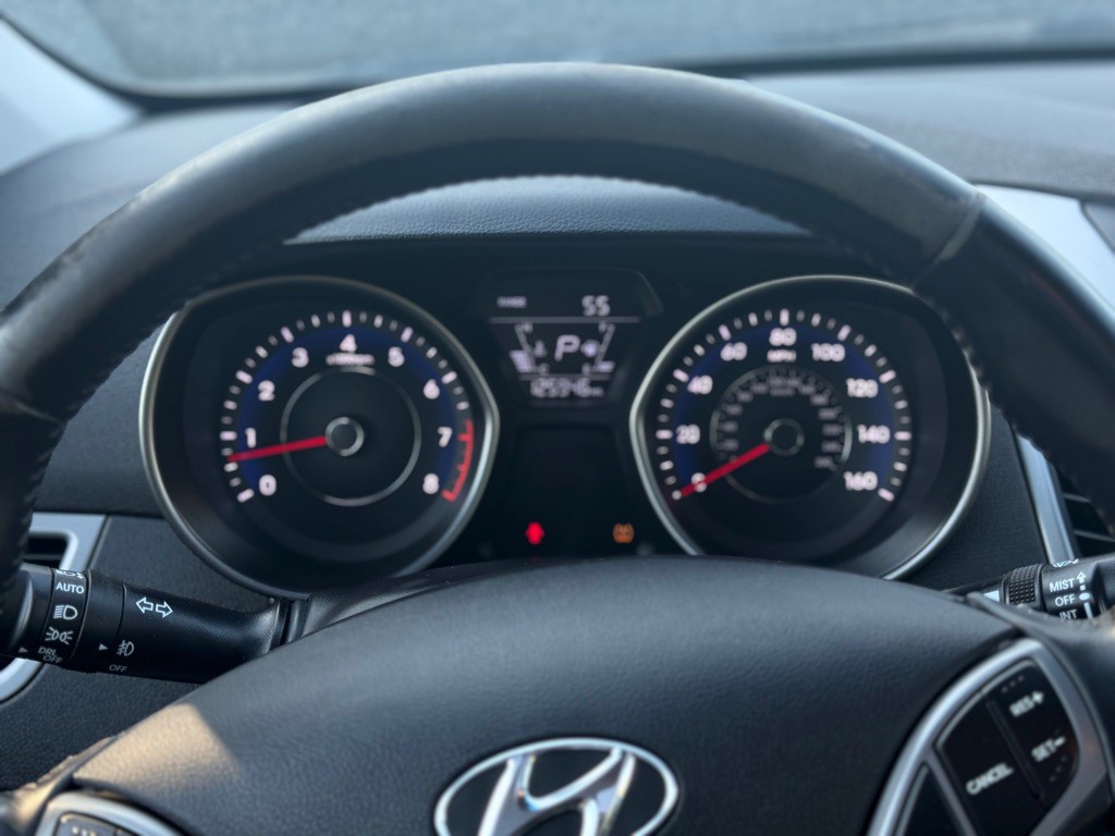 2016 Hyundai Elantra Image 5