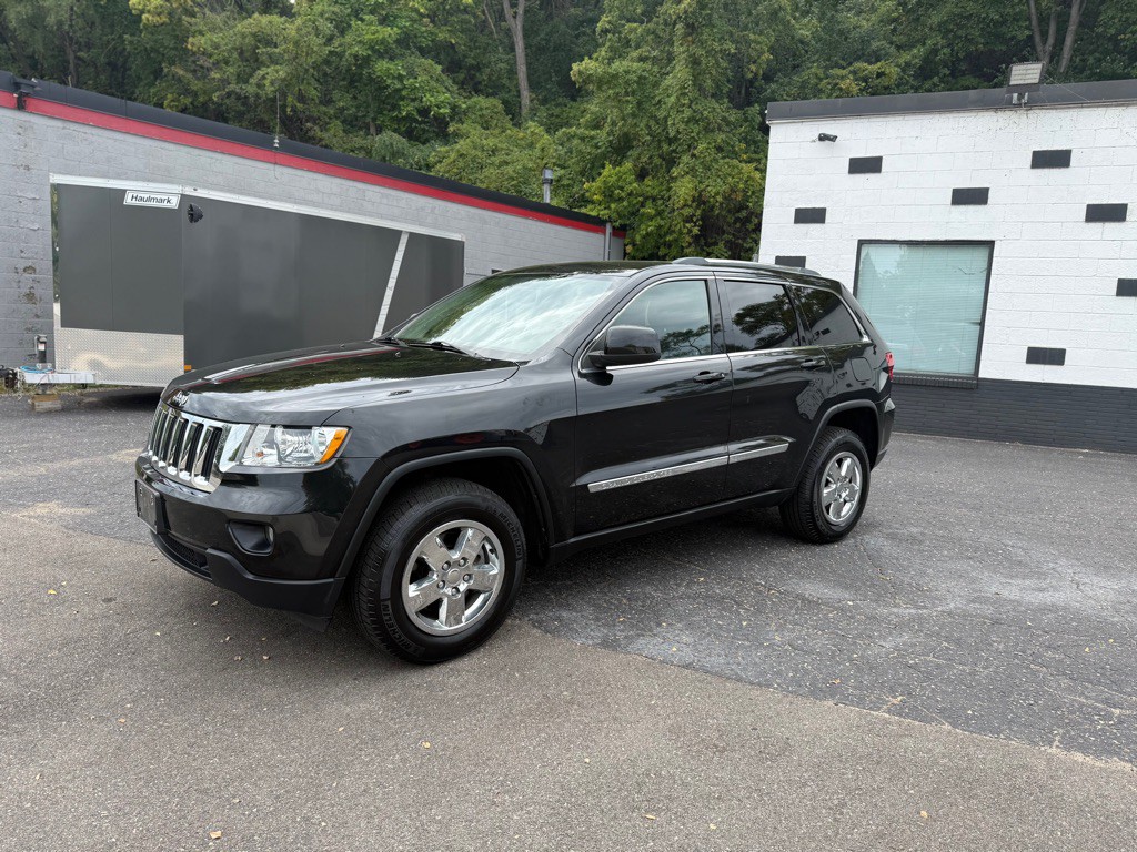 2012 Jeep Grand Cherokee Image 1