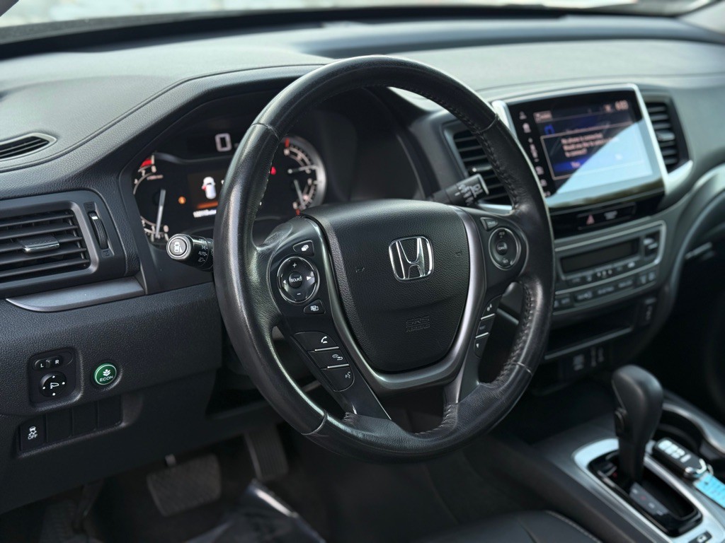 2018 Honda Pilot Image 2