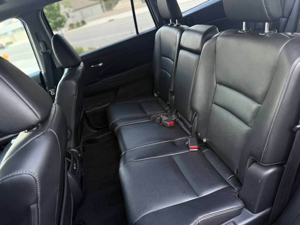 2018 Honda Pilot Image 12