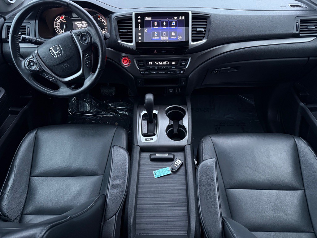 2018 Honda Pilot Image 2