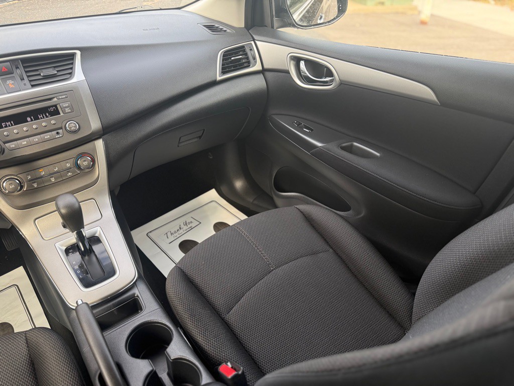 2013 Nissan Sentra Image 4