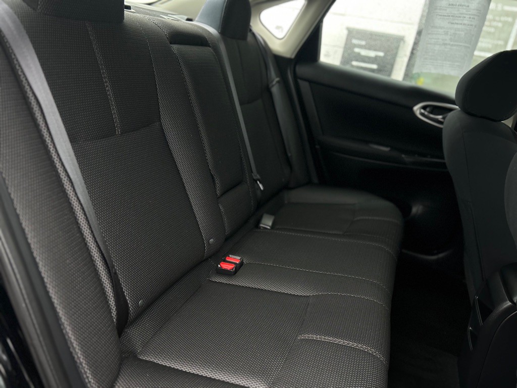 2013 Nissan Sentra Image 7