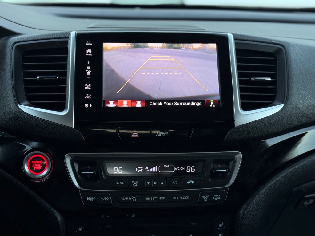 2017 Honda Pilot Image 8