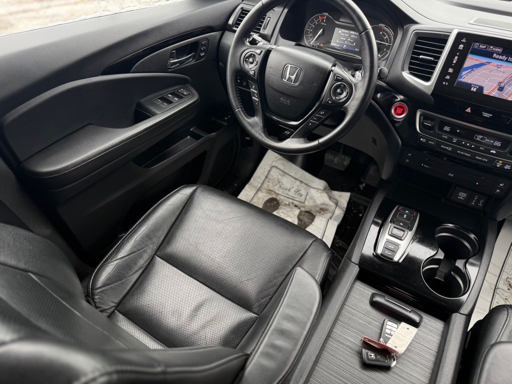 2017 Honda Pilot Image 9