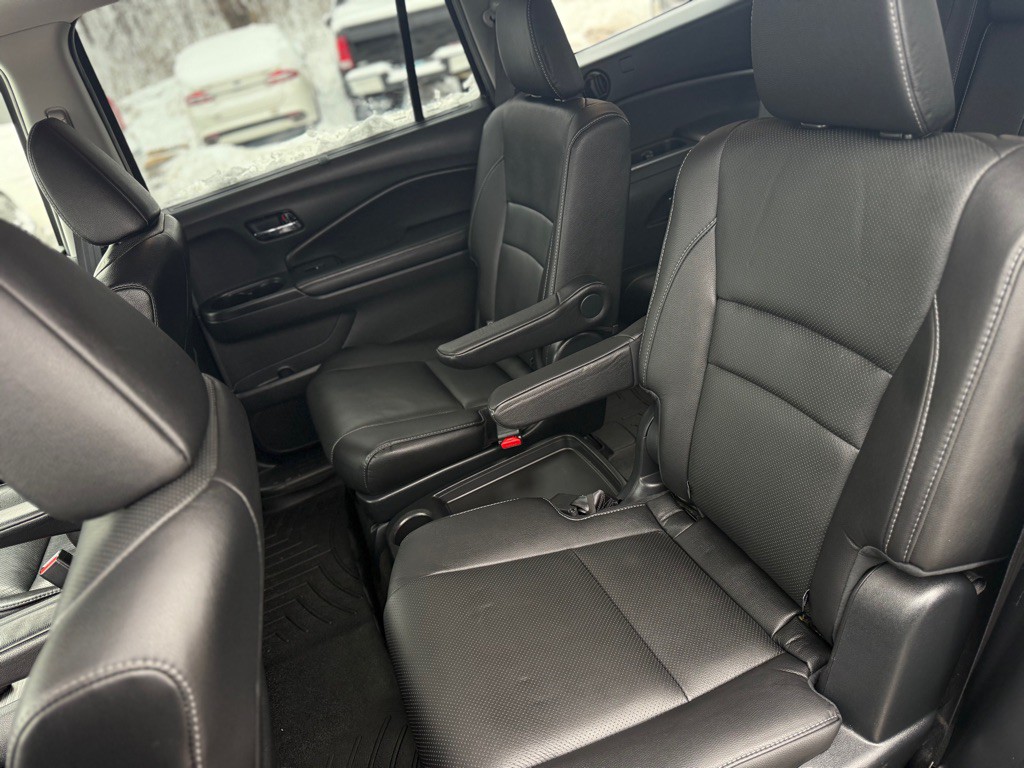 2017 Honda Pilot Image 12