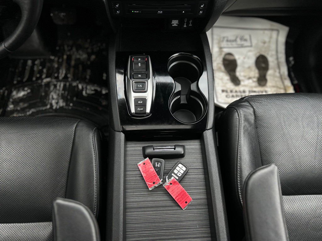 2017 Honda Pilot Image 6