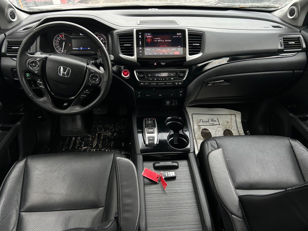 2017 Honda Pilot Image 8