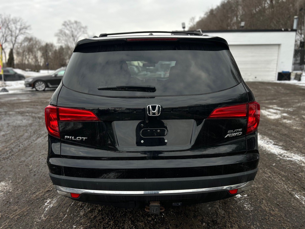 2017 Honda Pilot Image 16