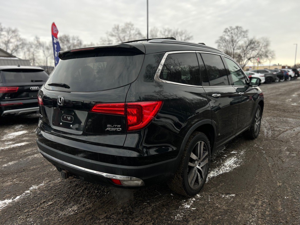 2017 Honda Pilot Image 17