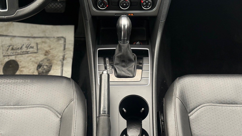 2014 Volkswagen Passat Image 4