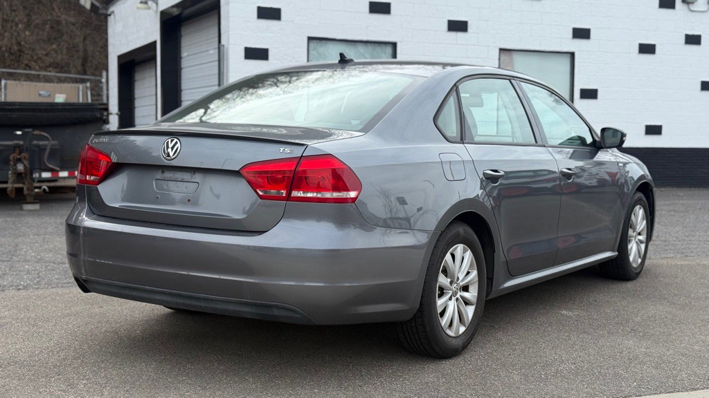 2014 Volkswagen Passat Image 13