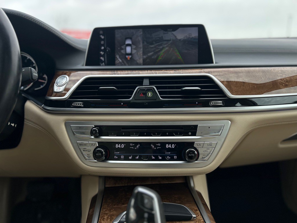 2017 BMW 7 Series Image 5