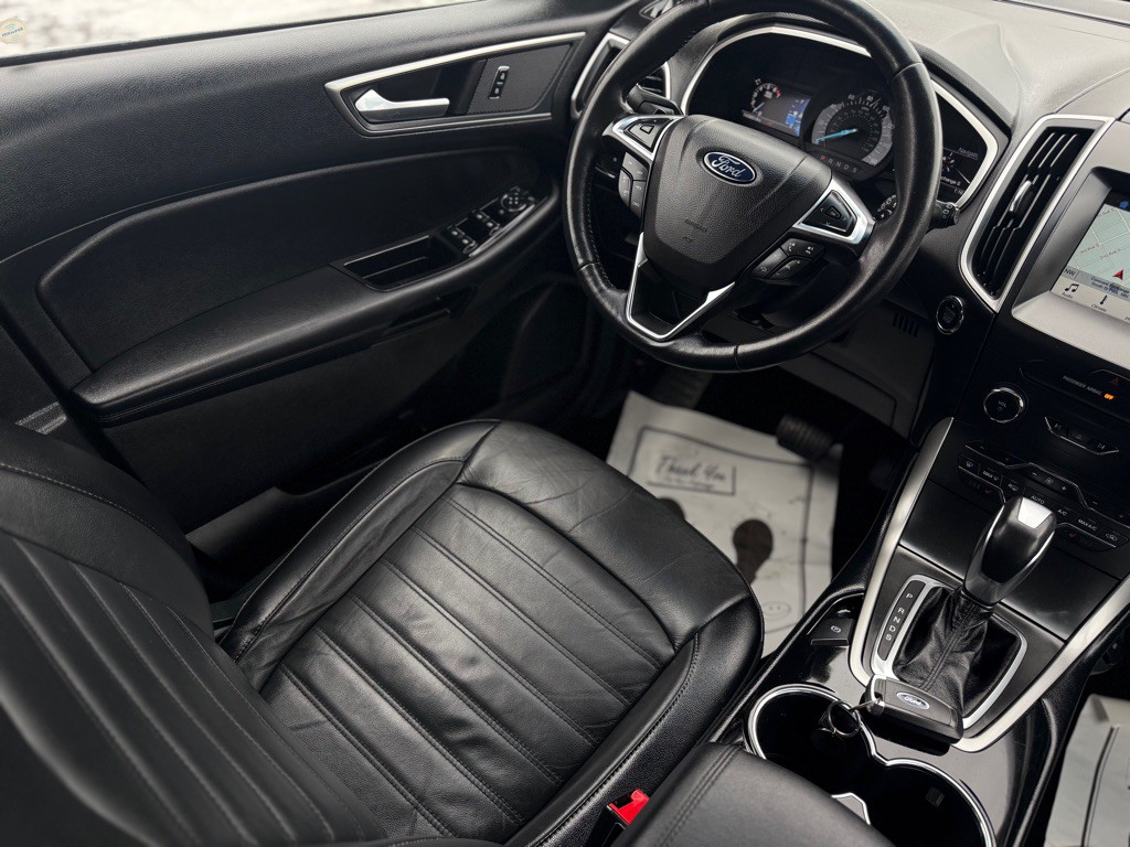 2017 Ford Edge Image 7