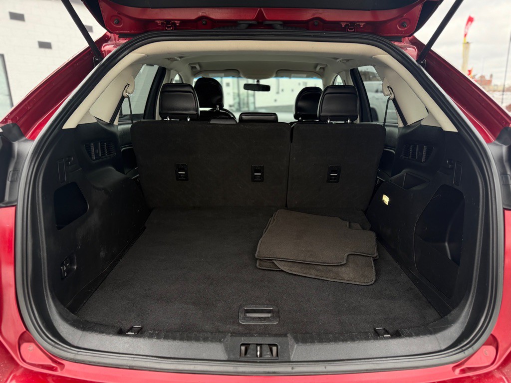 2017 Ford Edge Image 13