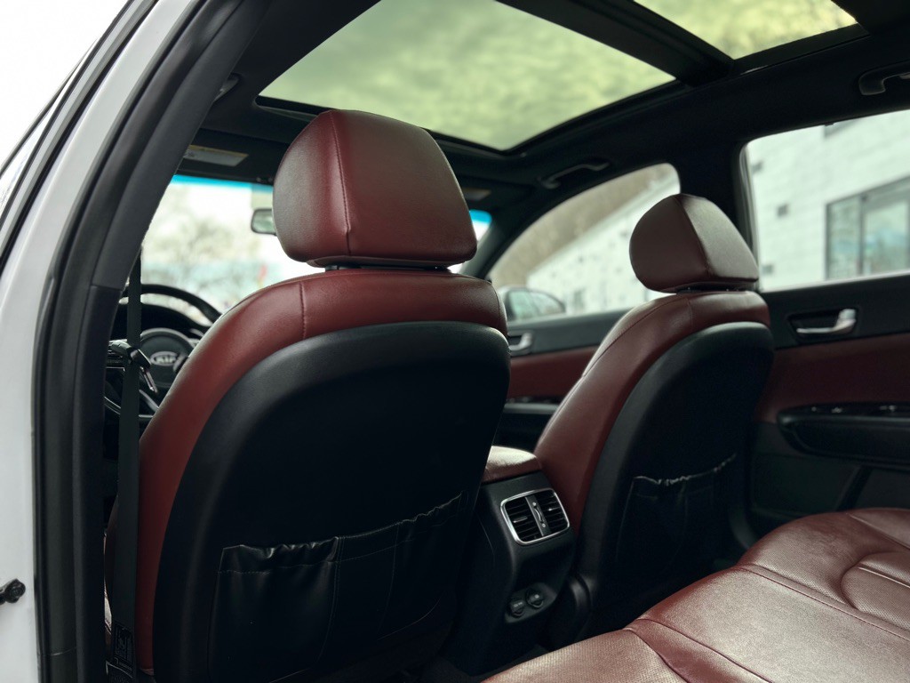 2016 Kia Optima Image 9