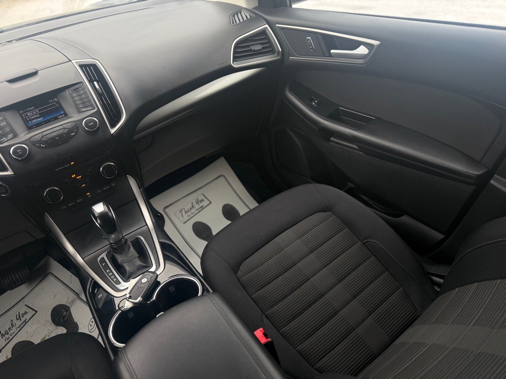 2018 Ford Edge Image 8